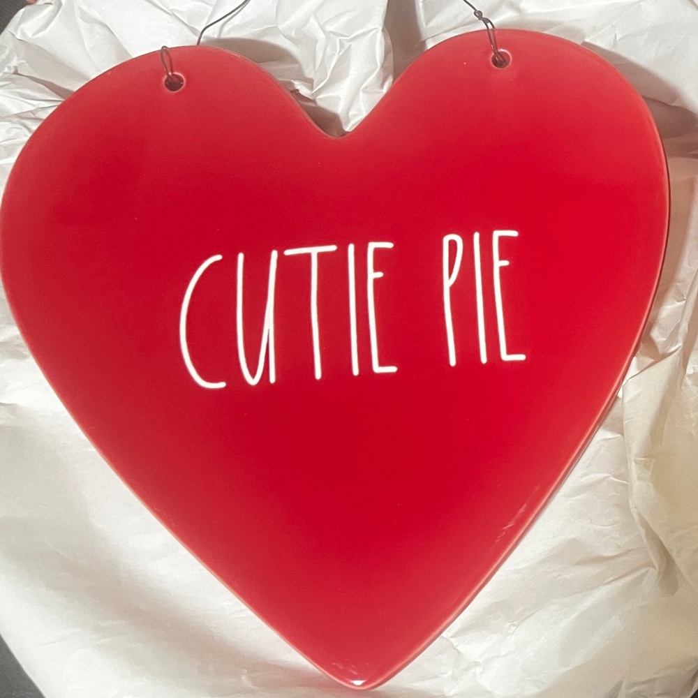 Rae Dunn Valentine’s Heart ❤️